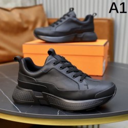 HERMES Items that bring out the texture of the material 2023FW Sneakers