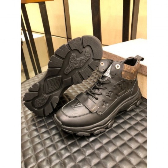 LOUIS VUITTON Louis Vuitton sneakers 2023AW Coming soon to Japan LOUIS VUITTON Louis Vuitton sneakers 2023AW Coming soon to Japan