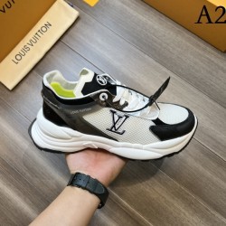Overwhelming support rate 2023FW sneakers LOUIS VUITTON Louis Vuitton