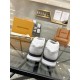 Adult texture 2023FW sneakers LOUIS VUITTON Louis Vuitton Adult texture 2023FW sneakers LOUIS VUITTON Louis Vuitton