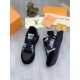 2023FW Limited release new fall items LOUIS VUITTON Louis Vuitton sneakers 2023FW Limited release new fall items LOUIS VUITTON Louis Vuitton sneakers