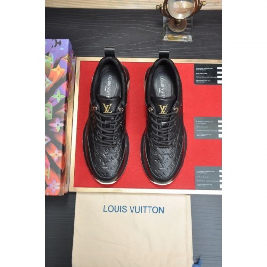 LOUIS VUITTON Louis Vuitton 2023FW sneakers that are explosively popular in winter LOUIS VUITTON Louis Vuitton 2023FW sneakers that are explosively popular in winter