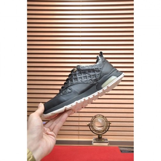 LOUIS VUITTON Louis Vuitton 2023FW sneakers that are explosively popular in winter LOUIS VUITTON Louis Vuitton 2023FW sneakers that are explosively popular in winter