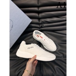 A flood of fans aiming for the new summer 2023SS sneakers PRADA Prada