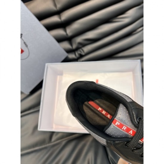 A flood of fans aiming for the new summer 2023SS sneakers PRADA Prada A flood of fans aiming for the new summer 2023SS sneakers PRADA Prada