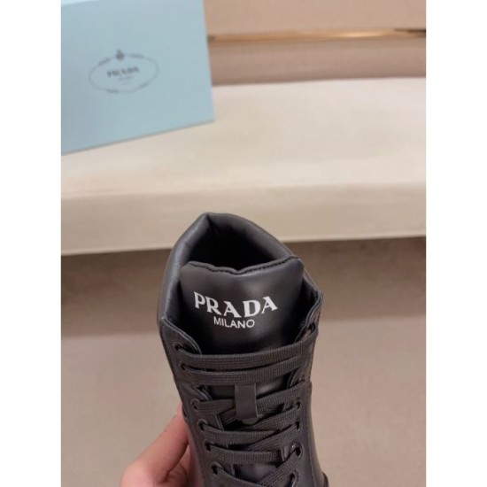 PRADA Prada fans rush for new winter 2023FW sneakers PRADA Prada fans rush for new winter 2023FW sneakers