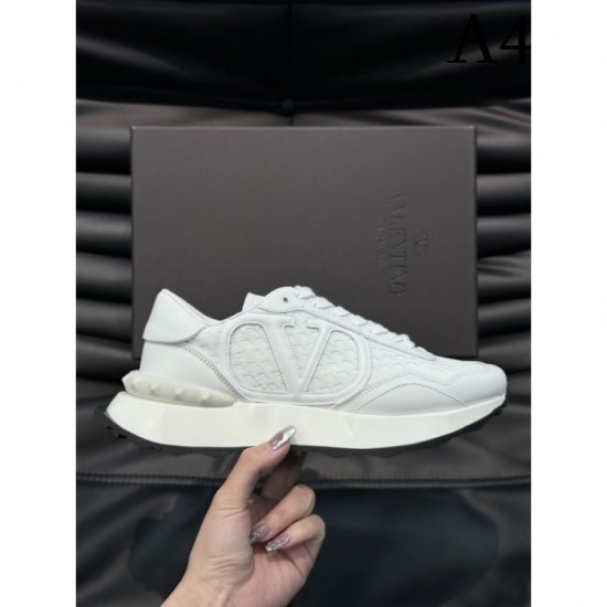 Super rare love at first sight 2023FW sneakers VALENTINO Valentino Super rare love at first sight 2023FW sneakers VALENTINO Valentino