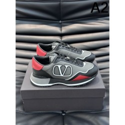 2023FW Highly Reviewed Item VALENTINO Sneakers