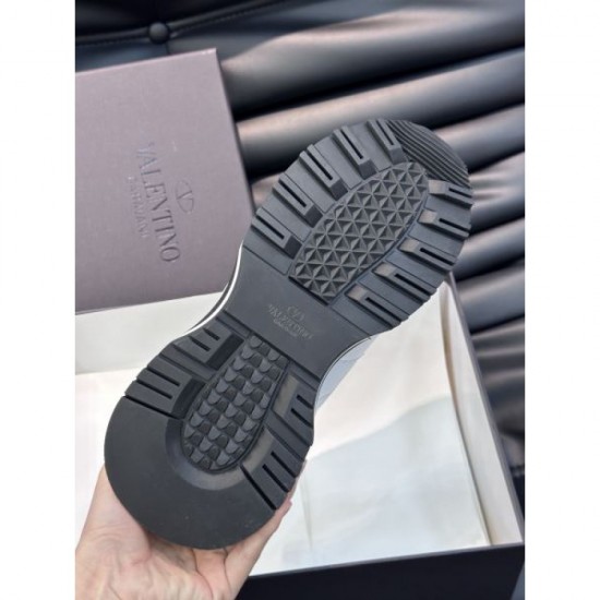 2023FW Highly Reviewed Item VALENTINO Sneakers 2023FW Highly Reviewed Item VALENTINO Sneakers