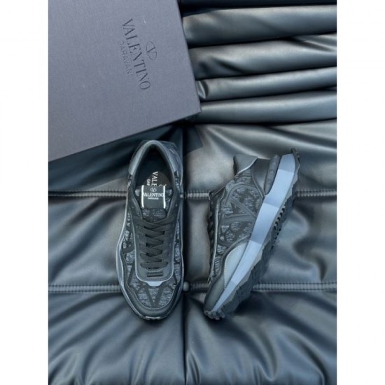 2023FW I want to buy more this year! VALENTINO sneakers 2023FW I want to buy more this year! VALENTINO sneakers