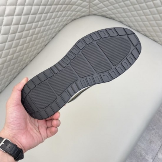 A popular explosion and a hot seller! 2023SS sneakers VERSACE Versace A popular explosion and a hot seller! 2023SS sneakers VERSACE Versace