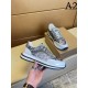 Essential items for spring and summer 2023SS sneakers VERSACE Versace Essential items for spring and summer 2023SS sneakers VERSACE Versace
