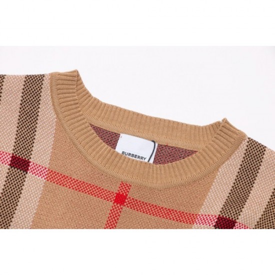 This summer's popular brand BURBERRY Burberry 2023SS short sleeve T-shirt This summer's popular brand BURBERRY Burberry 2023SS short sleeve T-shirt