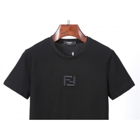 2023SS short-sleeved T-shirt Comfortable even on hot summer days FENDI Fendi 2023SS short-sleeved T-shirt Comfortable even on hot summer days FENDI Fendi