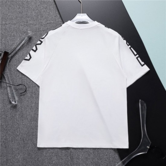 Unique item that will be the leading role FENDI Fendi 2023SS short sleeve T-shirt Unique item that will be the leading role FENDI Fendi 2023SS short sleeve T-shirt