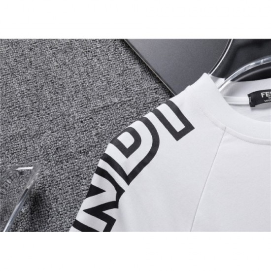 Unique item that will be the leading role FENDI Fendi 2023SS short sleeve T-shirt Unique item that will be the leading role FENDI Fendi 2023SS short sleeve T-shirt