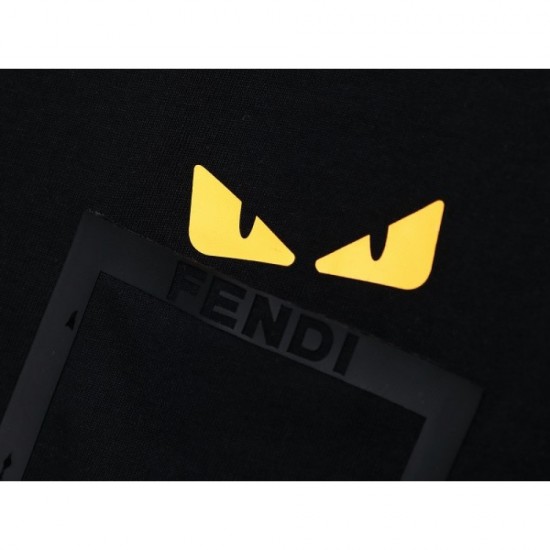 A must-have item for fashion people FENDI Fendi 2023SS short-sleeved T-shirt A must-have item for fashion people FENDI Fendi 2023SS short-sleeved T-shirt