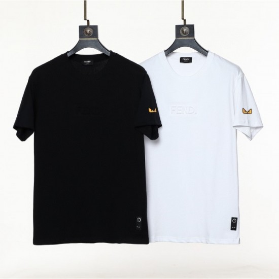 FENDI Fendi 2023SS short-sleeved T-shirt that feels the latest trend FENDI Fendi 2023SS short-sleeved T-shirt that feels the latest trend