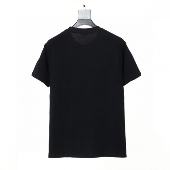 Limited design FENDI Fendi 2023SS short-sleeved T-shirt before it is sold out Limited design FENDI Fendi 2023SS short-sleeved T-shirt before it is sold out