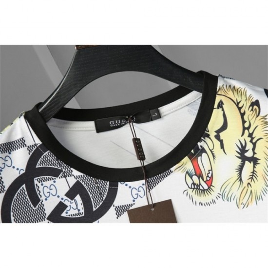 This season's hottest trends GUCCI Gucci 2023SS short-sleeved T-shirt This season's hottest trends GUCCI Gucci 2023SS short-sleeved T-shirt