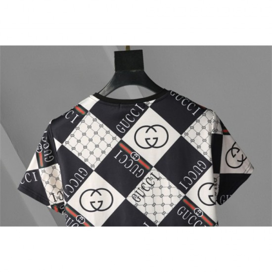 GUCCI Gucci 2023SS short-sleeved T-shirt that will be active in this spring and summer outfit GUCCI Gucci 2023SS short-sleeved T-shirt that will be active in this spring and summer outfit