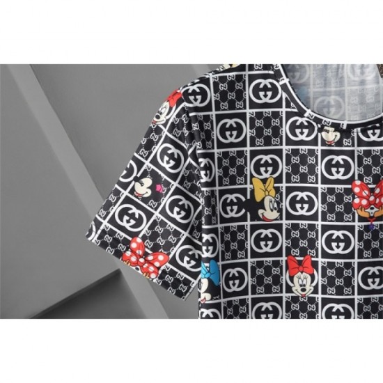 GUCCI Gucci 2023SS short sleeve T-shirt that will always be sold out at the end of the year GUCCI Gucci 2023SS short sleeve T-shirt that will always be sold out at the end of the year