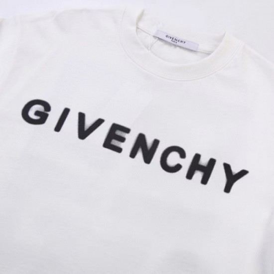 GIVENCHY Givenchy short-sleeved T-shirt 2023SS now a standard item popular item GIVENCHY Givenchy short-sleeved T-shirt 2023SS now a standard item popular item