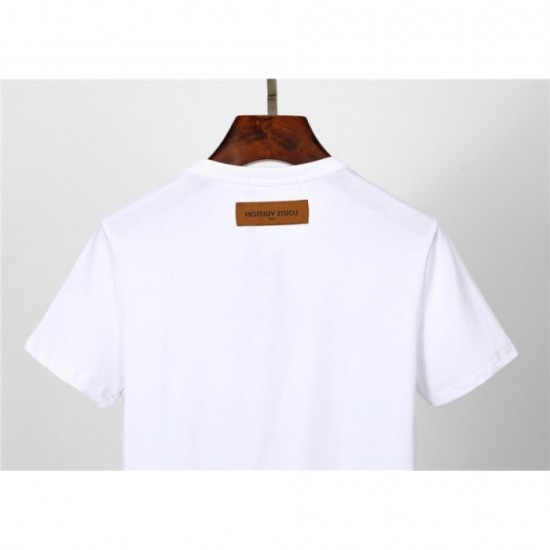 2023SS short-sleeved T-shirt This summer's big favorite LOUIS VUITTON Louis Vuitton 2023SS short-sleeved T-shirt This summer's big favorite LOUIS VUITTON Louis Vuitton