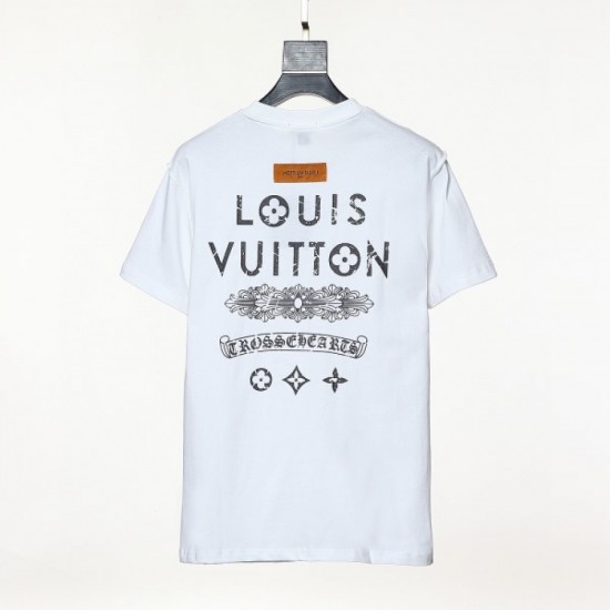 Great as a gift! LOUIS VUITTON Louis Vuitton 2023SS short sleeve T-shirt Great as a gift! LOUIS VUITTON Louis Vuitton 2023SS short sleeve T-shirt
