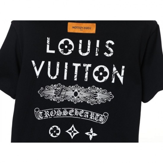 Great as a gift! LOUIS VUITTON Louis Vuitton 2023SS short sleeve T-shirt Great as a gift! LOUIS VUITTON Louis Vuitton 2023SS short sleeve T-shirt