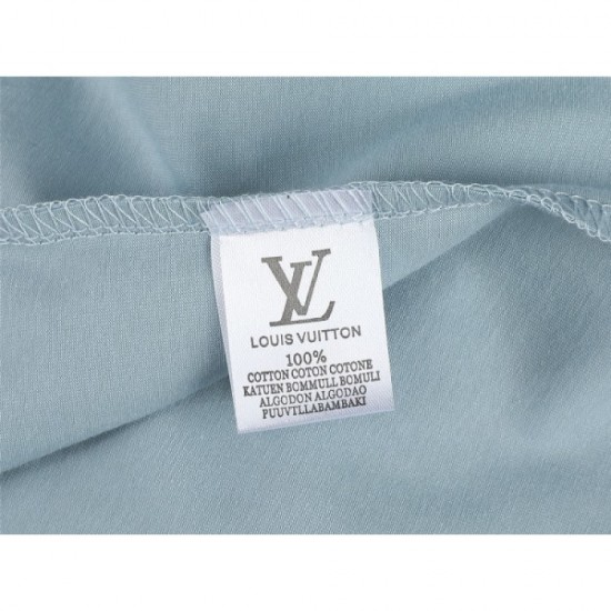 Celebrities also love LOUIS VUITTON Louis Vuitton 2023SS short sleeve T-shirt Celebrities also love LOUIS VUITTON Louis Vuitton 2023SS short sleeve T-shirt
