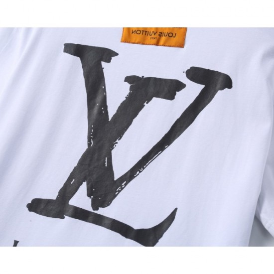 Outstanding freshness LOUIS VUITTON Louis Vuitton 2023SS short sleeve T-shirt Outstanding freshness LOUIS VUITTON Louis Vuitton 2023SS short sleeve T-shirt