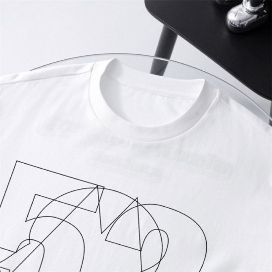 This season must-have item MONCLER Moncler 2023SS short-sleeved T-shirt This season must-have item MONCLER Moncler 2023SS short-sleeved T-shirt