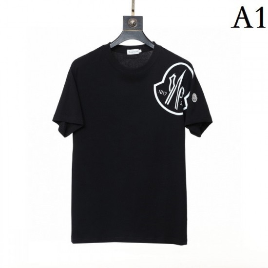 This year's popular coordination MONCLER Moncler 2023SS short-sleeved T-shirt This year's popular coordination MONCLER Moncler 2023SS short-sleeved T-shirt