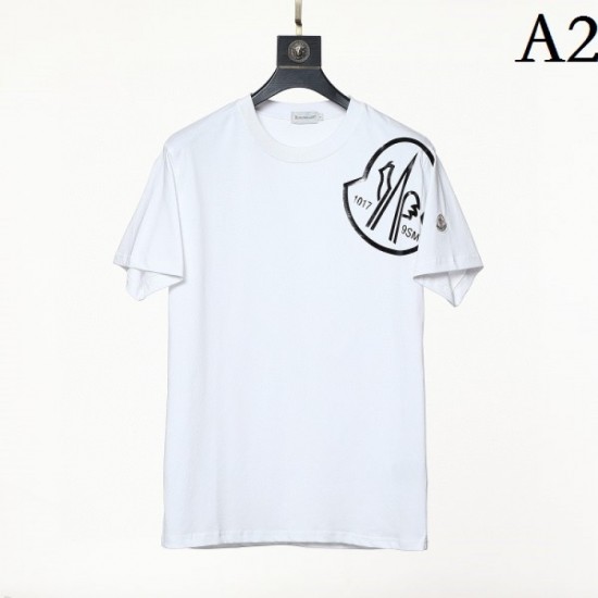 This year's popular coordination MONCLER Moncler 2023SS short-sleeved T-shirt This year's popular coordination MONCLER Moncler 2023SS short-sleeved T-shirt