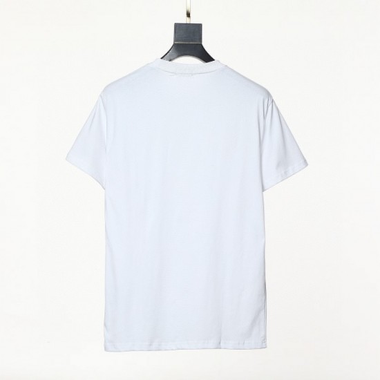 This year's popular coordination MONCLER Moncler 2023SS short-sleeved T-shirt This year's popular coordination MONCLER Moncler 2023SS short-sleeved T-shirt