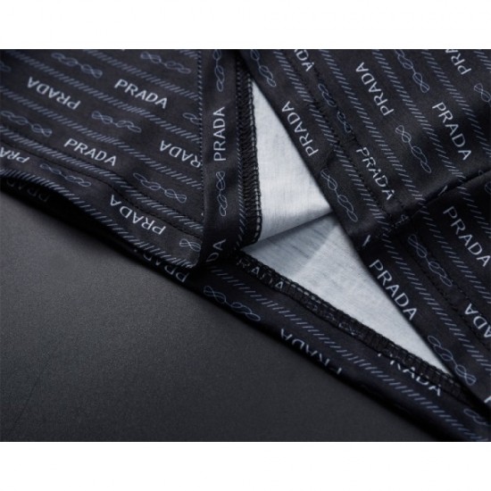 Reliable PRADA Prada 2023SS short-sleeved T-shirt that can be seen from the top Reliable PRADA Prada 2023SS short-sleeved T-shirt that can be seen from the top