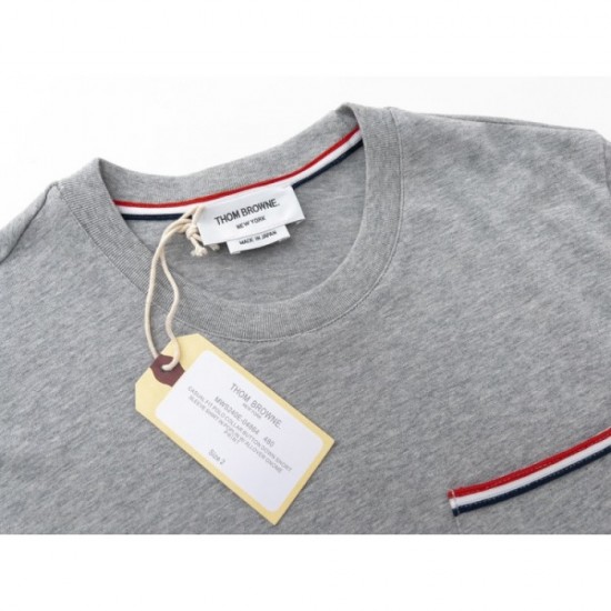 Thom Browne Thom Browne 2023SS short sleeve T-shirt with a strong sense of neatness Thom Browne Thom Browne 2023SS short sleeve T-shirt with a strong sense of neatness
