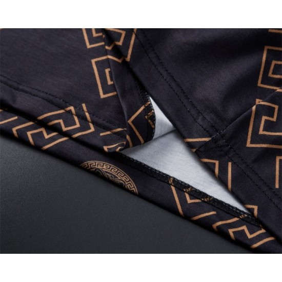 VERSACE Versace 2023SS short-sleeved T-shirt with emphasis on looseness and comfort VERSACE Versace 2023SS short-sleeved T-shirt with emphasis on looseness and comfort
