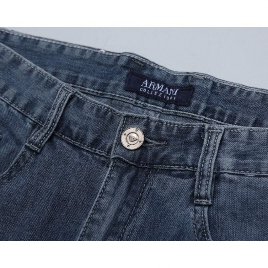 ARMANI This season's 2023SS denim pants are incorporated into Armani wear. ARMANI This season's 2023SS denim pants are incorporated into Armani wear.
