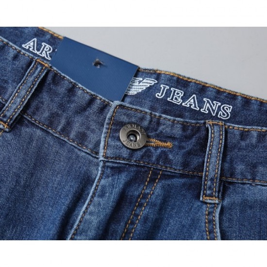 ARMANI Armani popular fashion magazine published 2023SS jeans ARMANI Armani popular fashion magazine published 2023SS jeans