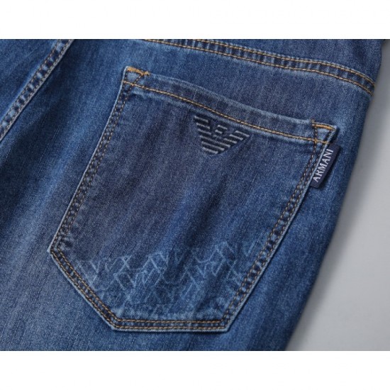 ARMANI Armani popular fashion magazine published 2023SS jeans ARMANI Armani popular fashion magazine published 2023SS jeans