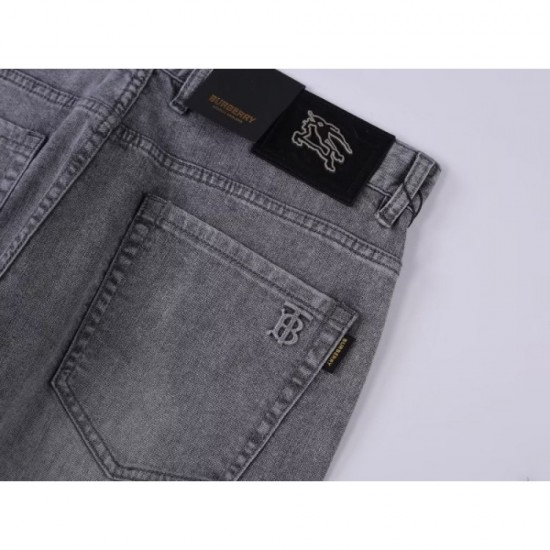 BURBERRY Burberry fastest! 2023 Spring/Summer trend jeans that are sure to boom BURBERRY Burberry fastest! 2023 Spring/Summer trend jeans that are sure to boom