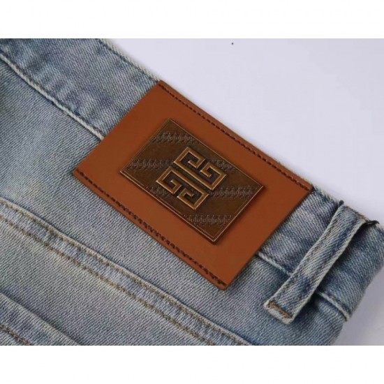 GIVENCHY Givenchy Fastest Spring Summer 2023 Trend Jeans GIVENCHY Givenchy Fastest Spring Summer 2023 Trend Jeans