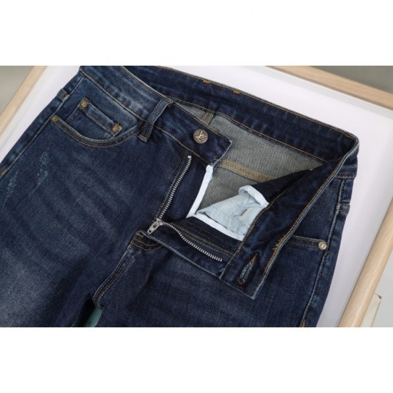 LOUIS VUITTON 2023FW jeans continue to sell like crazy LOUIS VUITTON 2023FW jeans continue to sell like crazy
