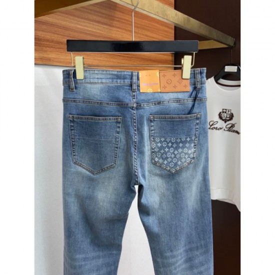 LOUIS VUITTON 2023FW Jeans Rare in Japan! Very popular LOUIS VUITTON 2023FW Jeans Rare in Japan! Very popular