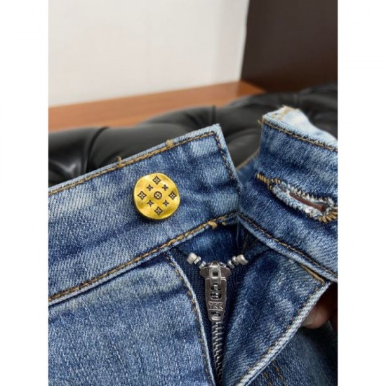 LOUIS VUITTON 2023FW Jeans Rare in Japan! Very popular LOUIS VUITTON 2023FW Jeans Rare in Japan! Very popular