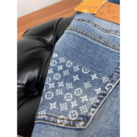 LOUIS VUITTON 2023FW Jeans Rare in Japan! Very popular LOUIS VUITTON 2023FW Jeans Rare in Japan! Very popular