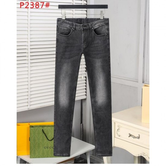 PRADA Prada 2023FW jeans for an elegant casual outfit PRADA Prada 2023FW jeans for an elegant casual outfit