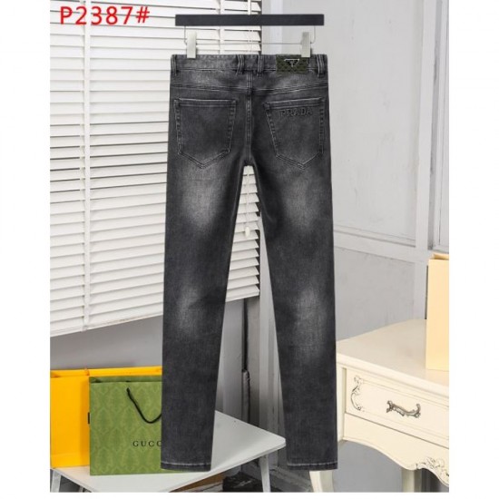 PRADA Prada 2023FW jeans for an elegant casual outfit PRADA Prada 2023FW jeans for an elegant casual outfit